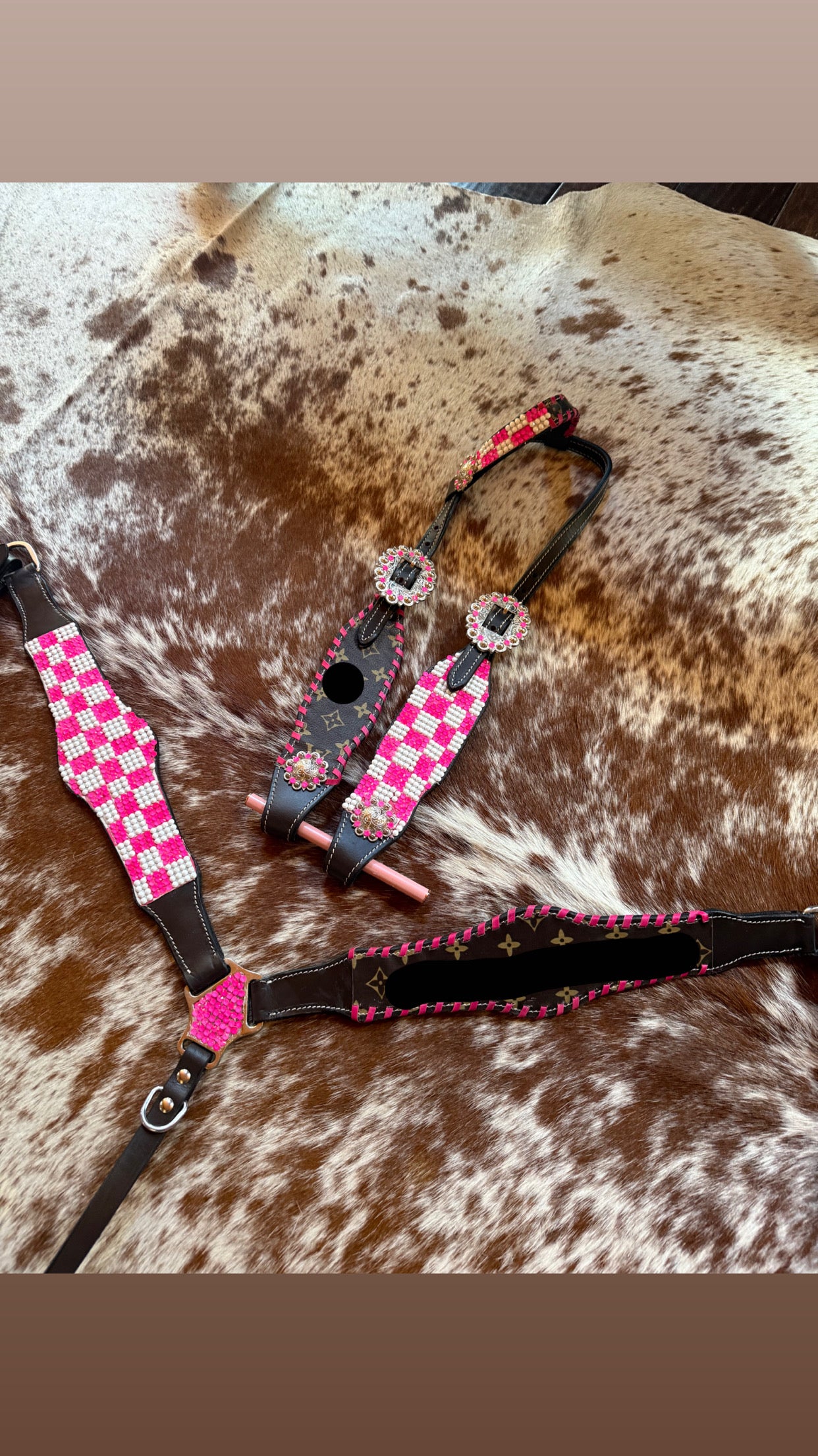 Pink W/ White Checkered Designer Tack Set