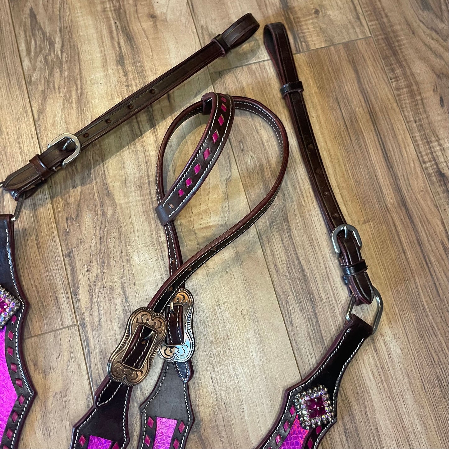 READY TO SHIP Pink Butterfly Western Tack Set headstall breastplate (BHT053)