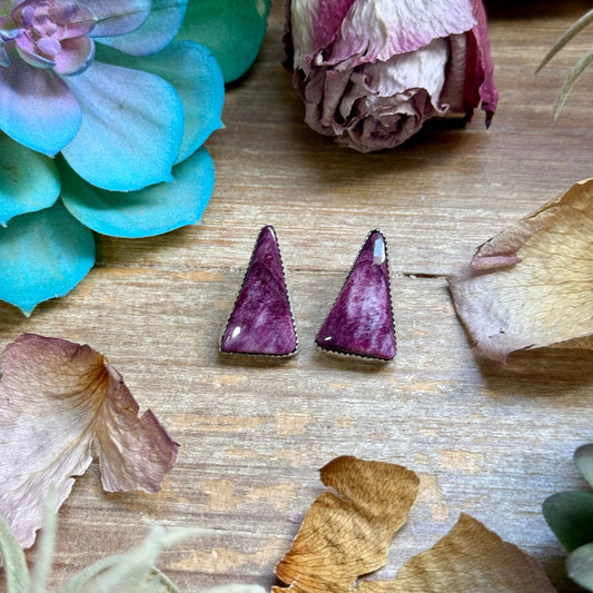 Purple Spiny Oyster Stud Earrings – Sterling Silver