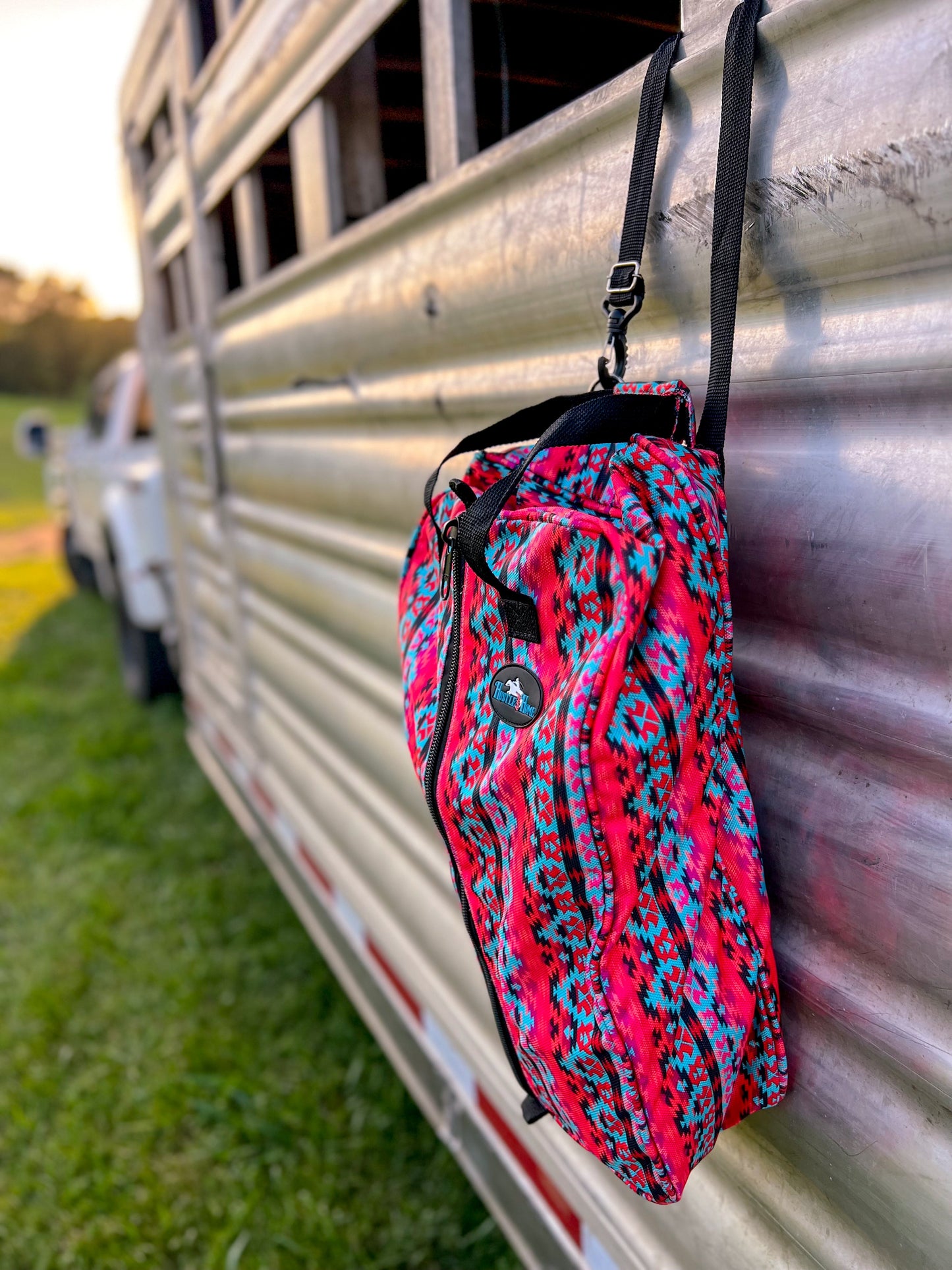 Classic Coral Luxury Tack Bag