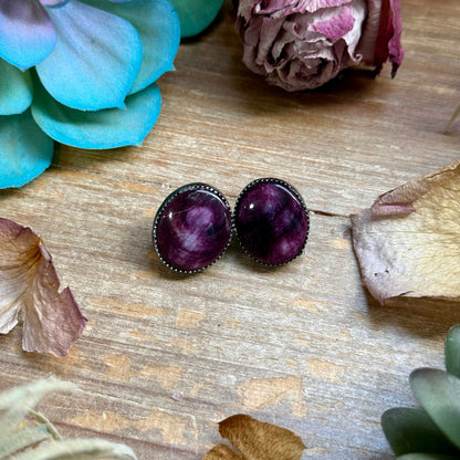 Purple Spiny Oyster Stud Earrings – Sterling Silver