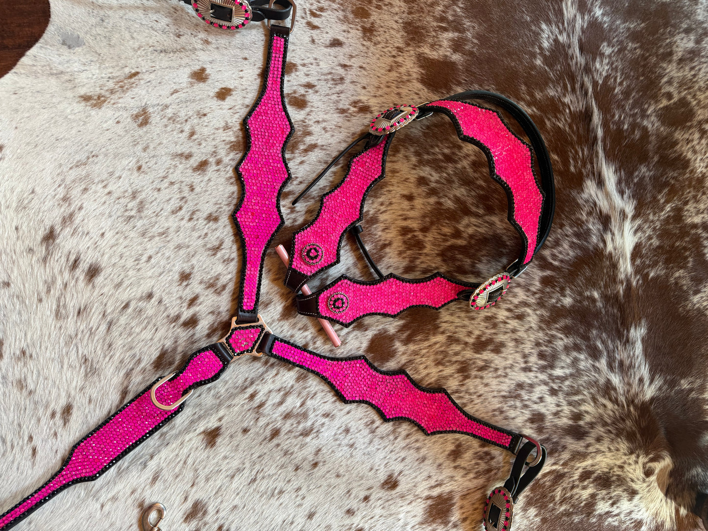 Hot Pink Tack Set