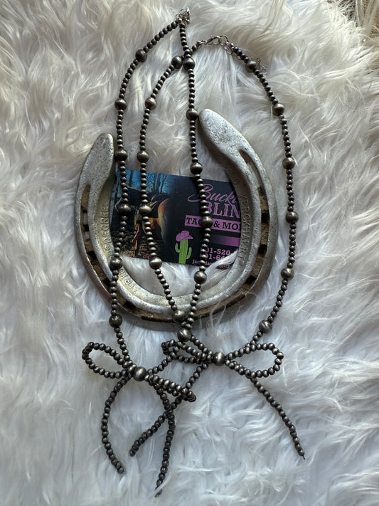 Navajo Pearl Bow Necklace