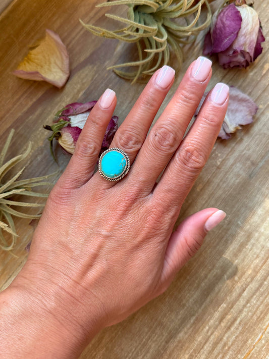 Kingman Turquoise Sterling Silver Ring – Size 6
