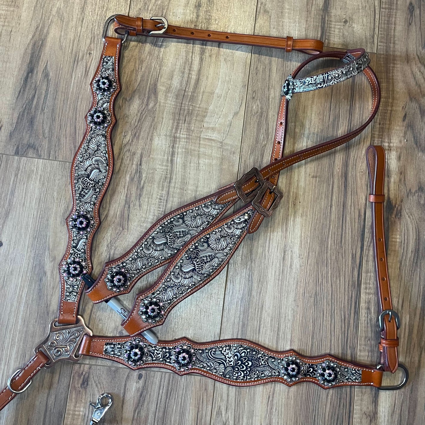 Made To Order B&W style one ear tan western tack set Headstall breast collar (BHT057)