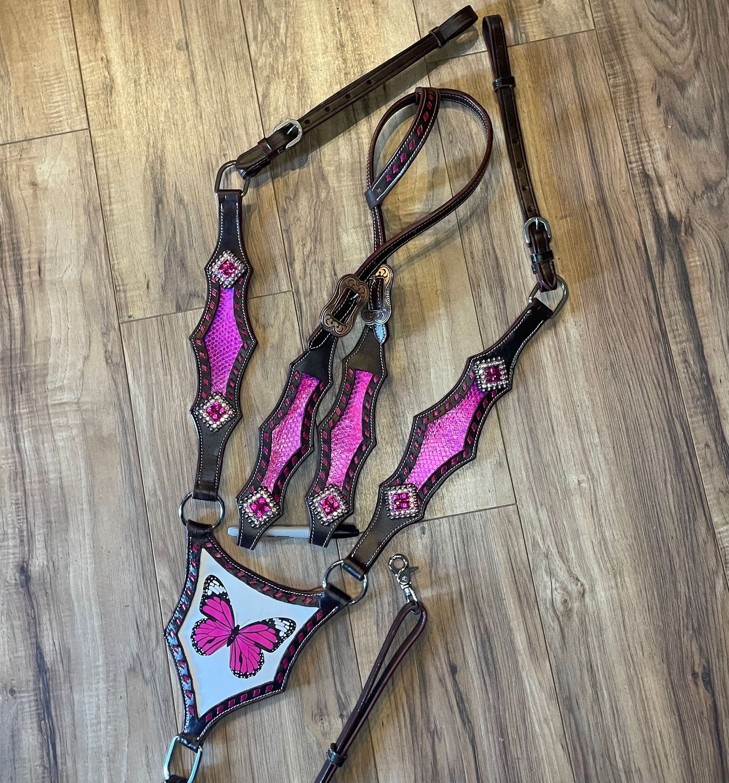 READY TO SHIP Pink Butterfly Western Tack Set headstall breastplate (BHT053)
